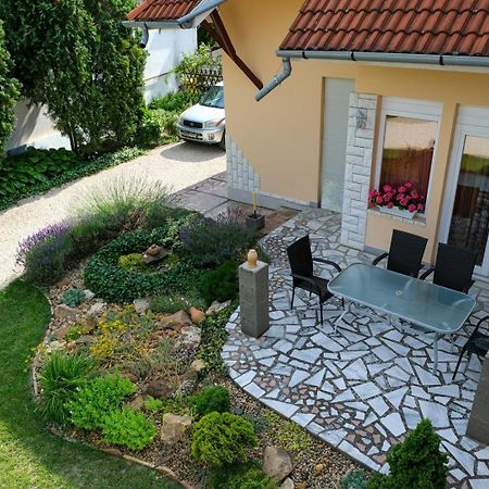 4 Evszak Apartman Gyula Dış mekan fotoğraf