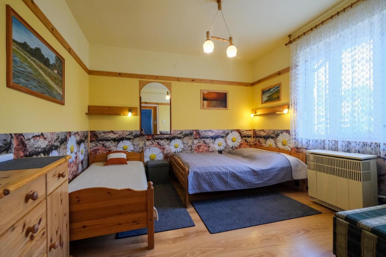 4 Evszak Apartman Gyula Dış mekan fotoğraf