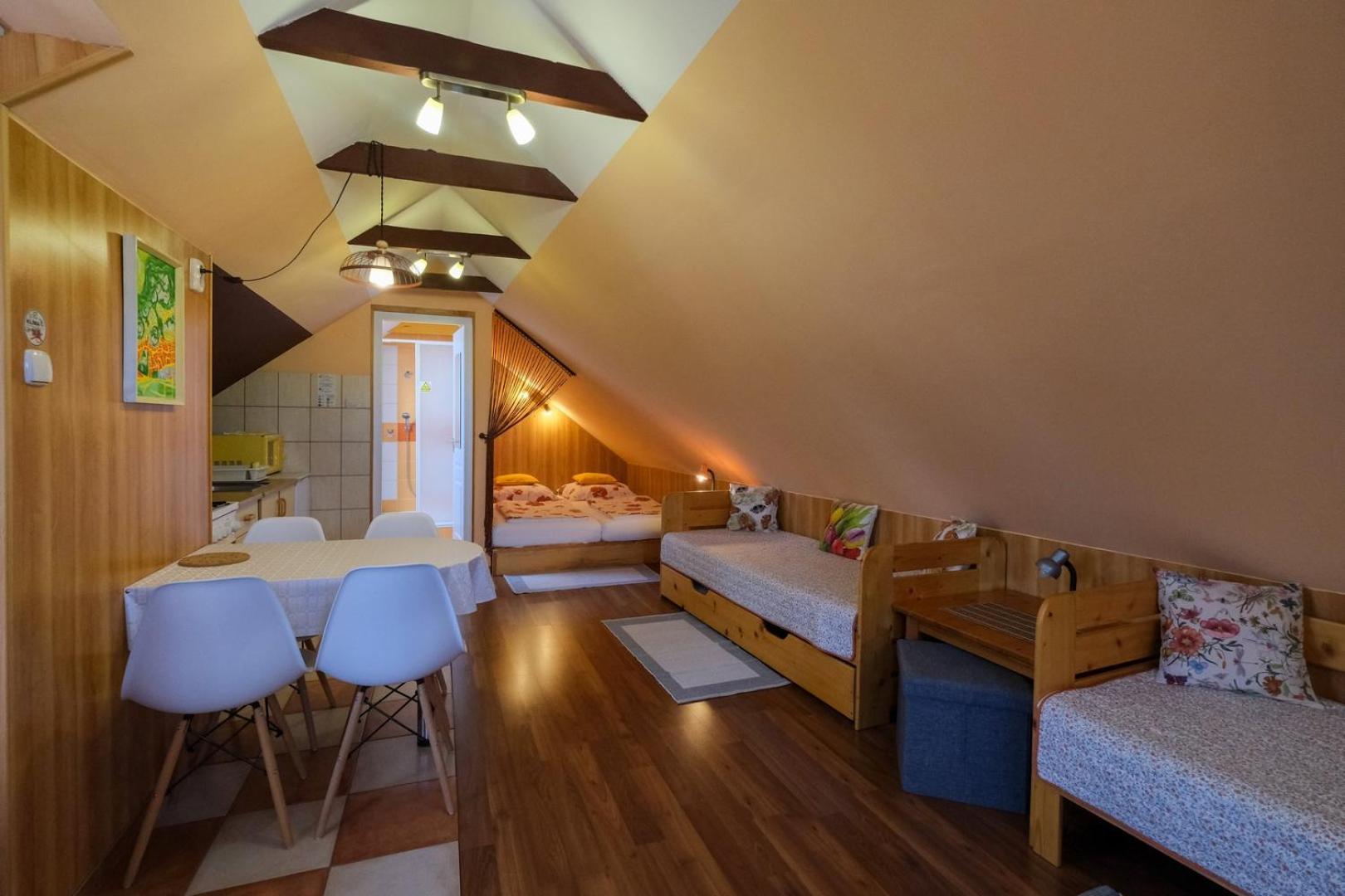 4 Evszak Apartman Gyula Dış mekan fotoğraf